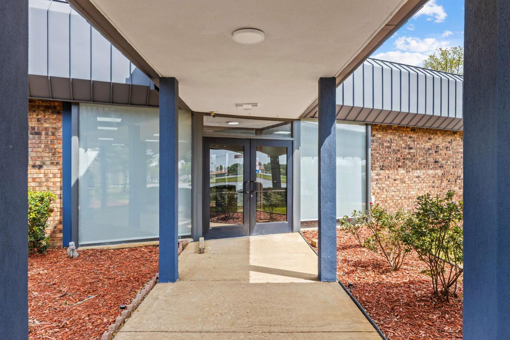 Americas Best Value Inn Fort Worth/Hurst Richland Hills Exterior photo