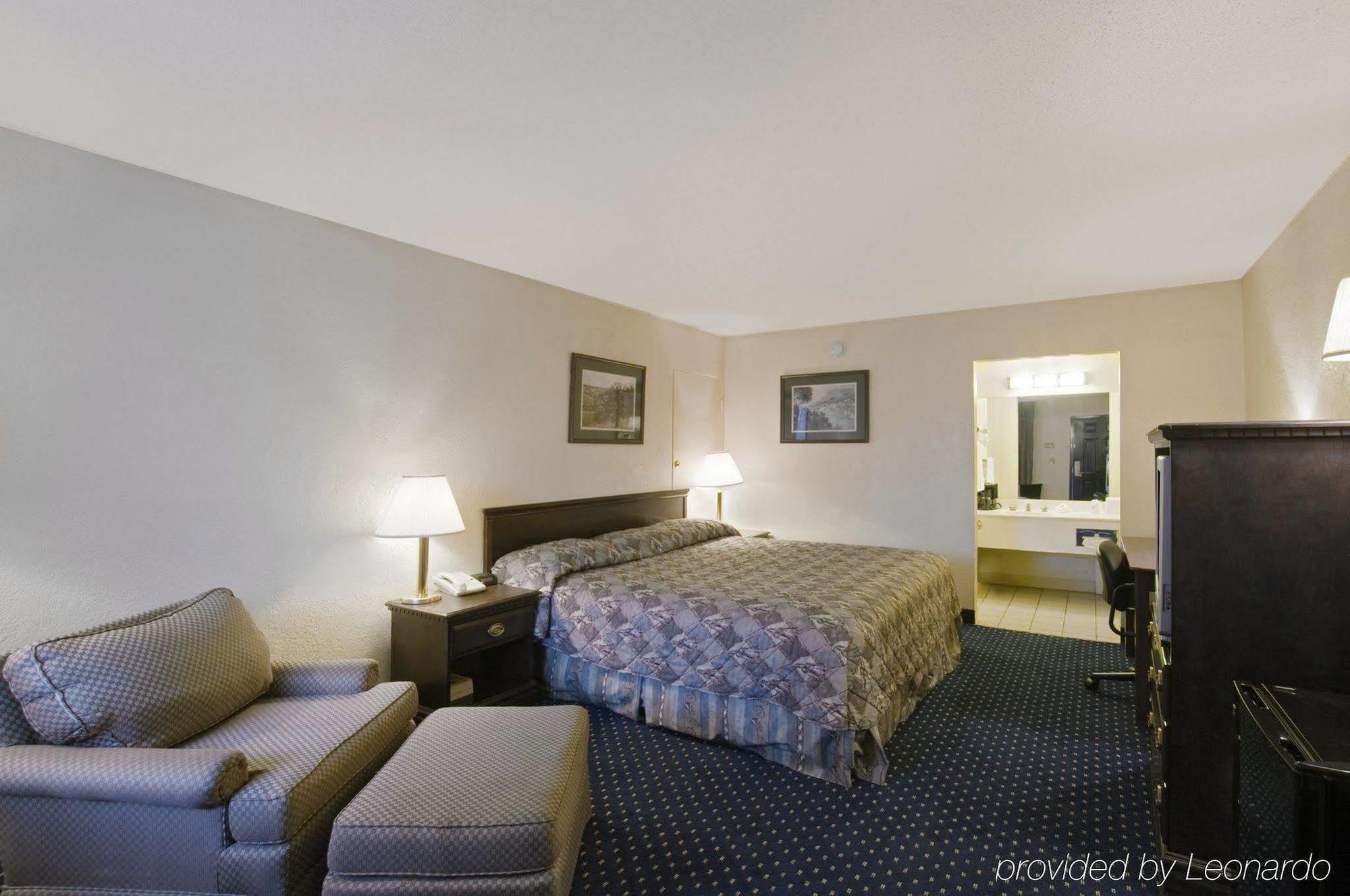 Americas Best Value Inn Fort Worth/Hurst Richland Hills Exterior photo
